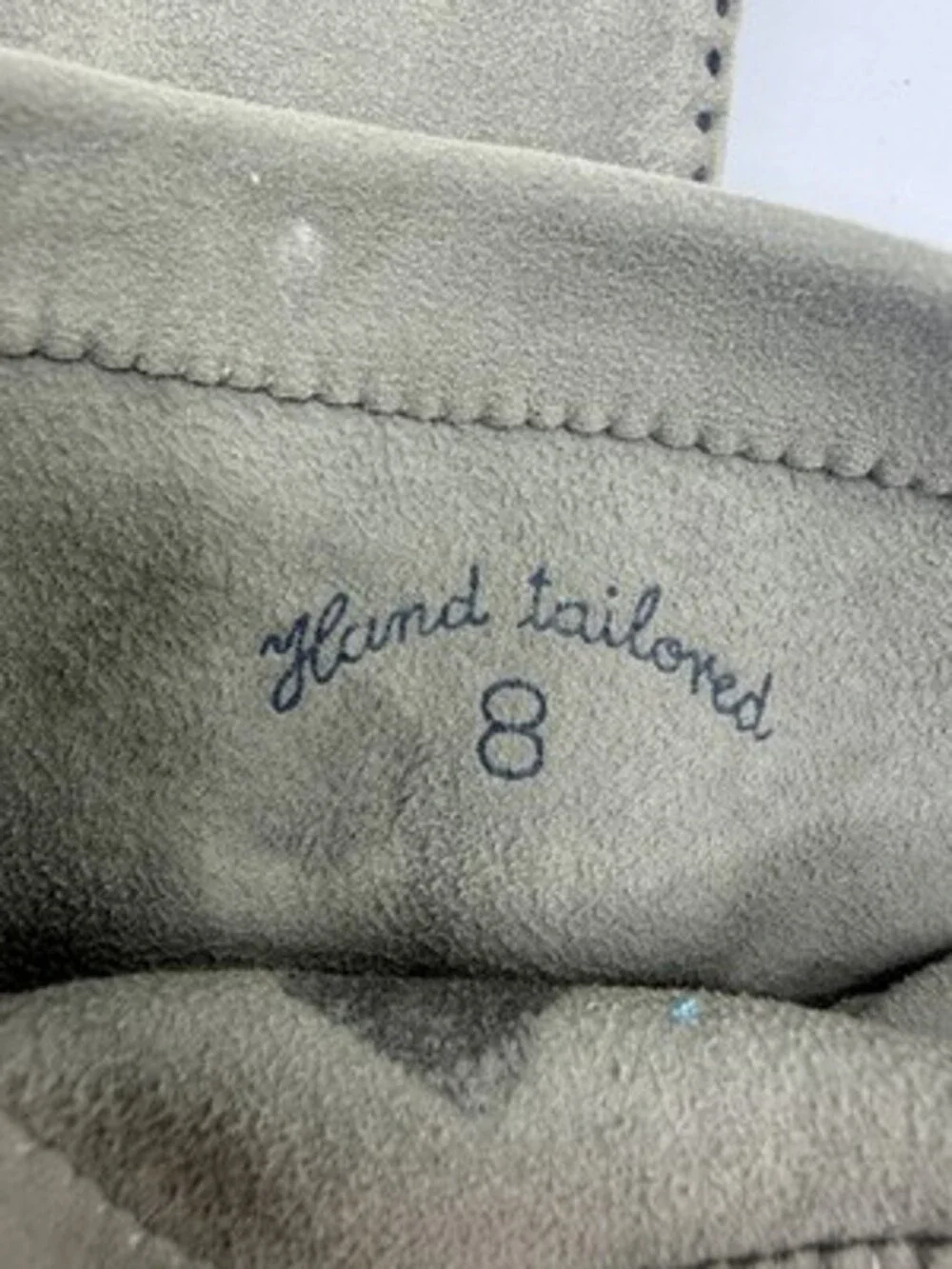 Vintage Saks Fifth Avenue Hand Tailored Suede Leather Gloves Size 8 Gray/Taupe